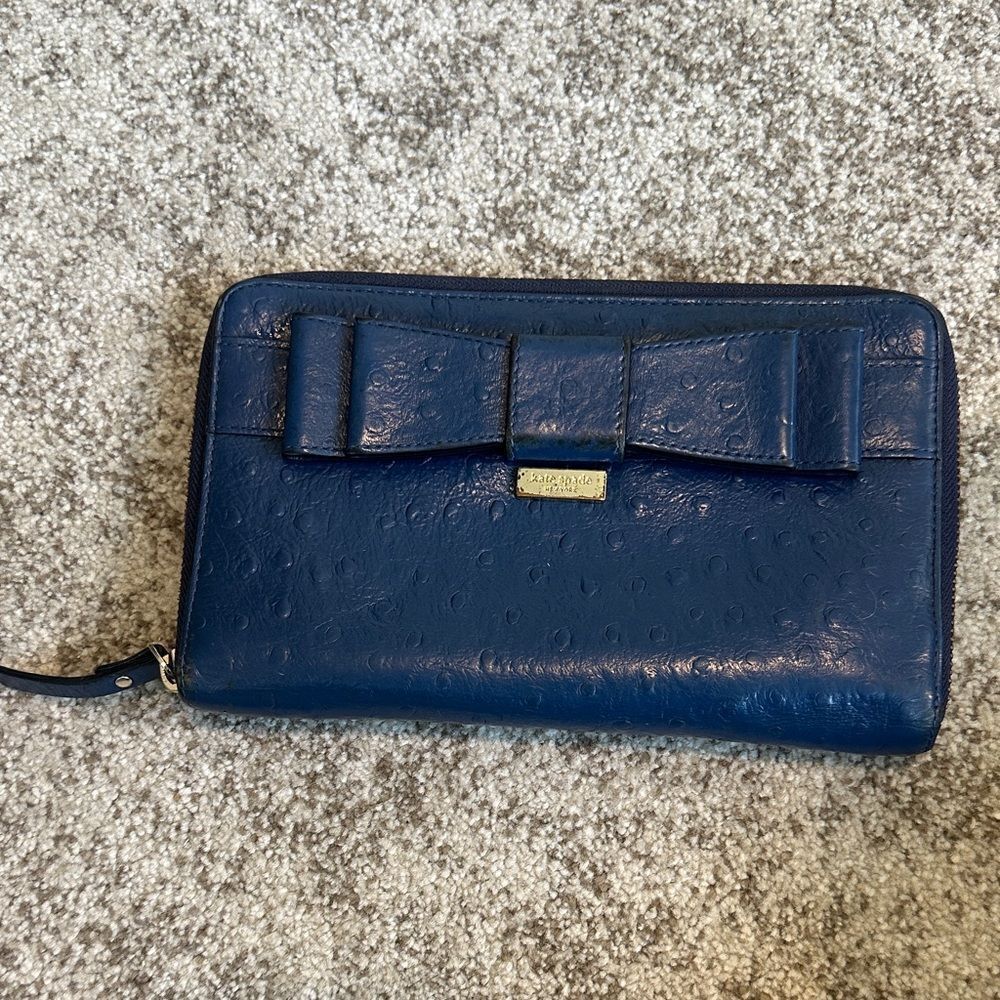 Kate Spade Ostrich Zip Travel XL Wallet Organizer